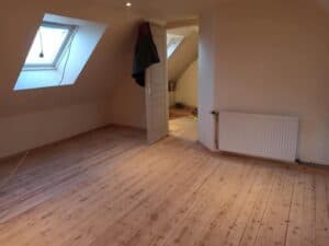 Ouest France : « Il a transformé un bateau en toit »